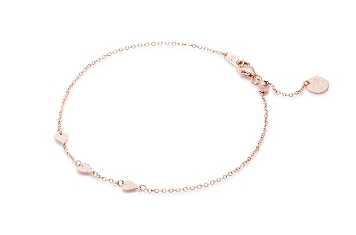 Bracciale della collezione Dreamers con tre micro elementi centrali a forma di cuore